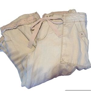 BKE from The Buckle 100% Linen Crop Cargo Pants! Size 29 Mid Rise